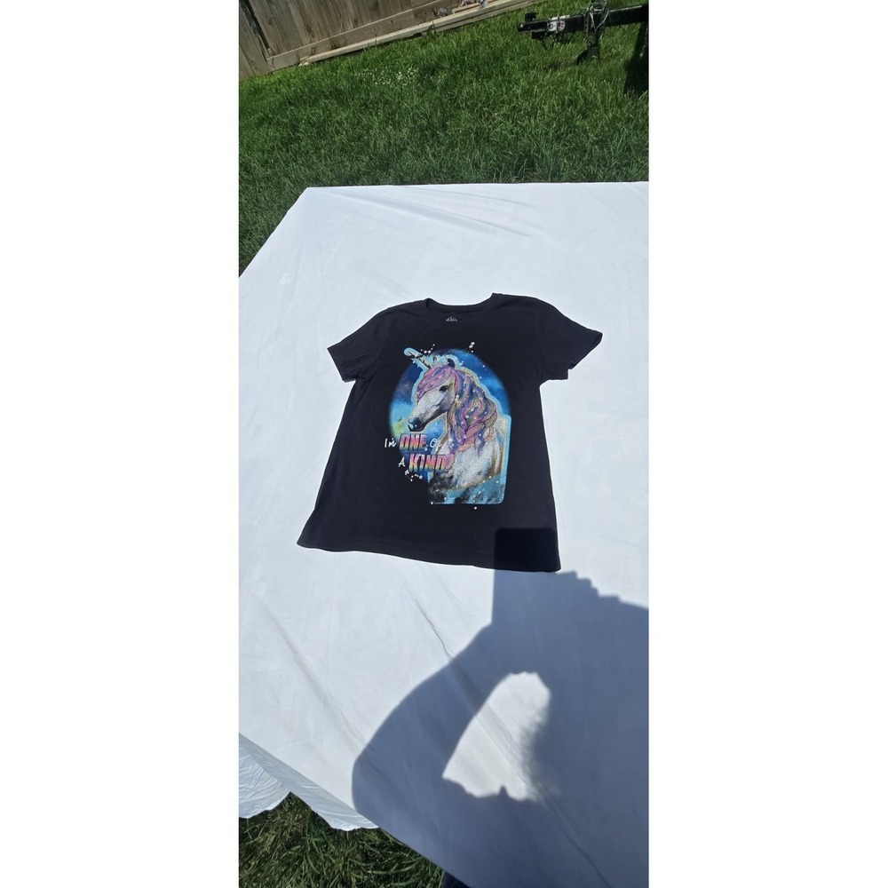 Twirl Teens XL Black Short Sleeve Graphic Tee With A Unicorn
